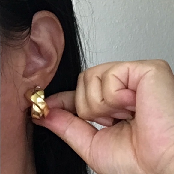 🖤Vtg Chr.Dior©️ X design clip earrings - Picture 3 of 14